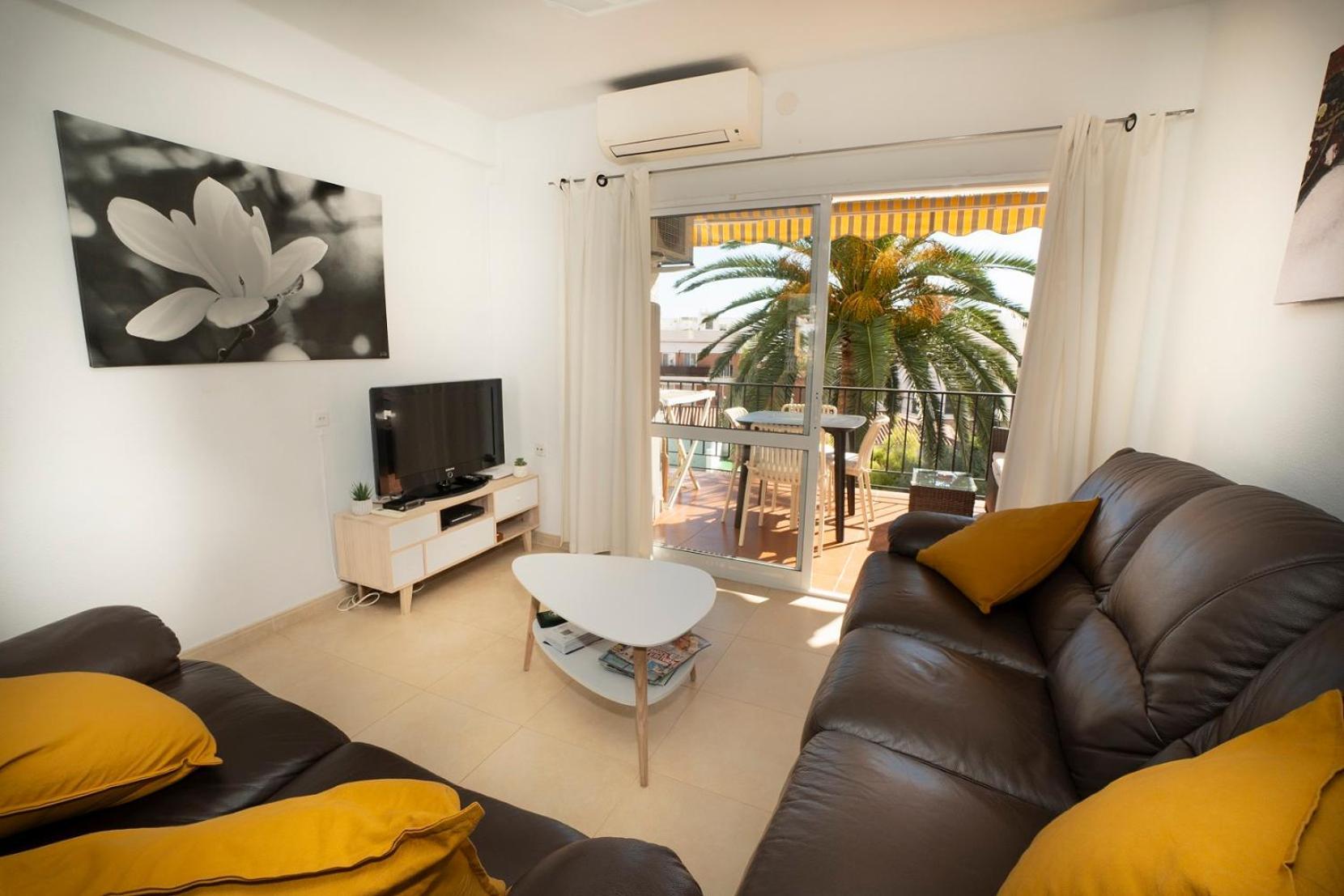Coronado 136 Menyber Nerja Dış mekan fotoğraf