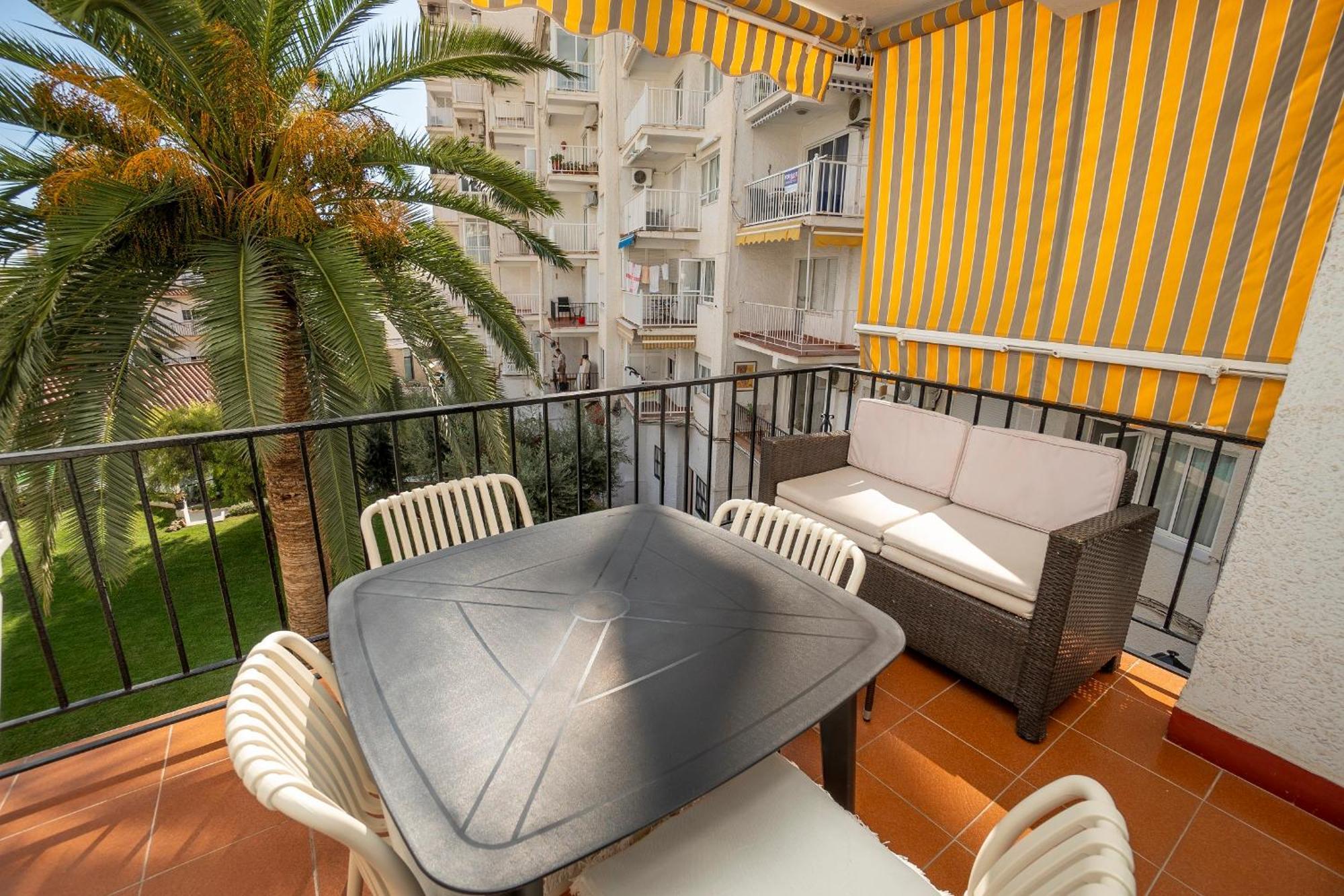 Coronado 136 Menyber Nerja Dış mekan fotoğraf